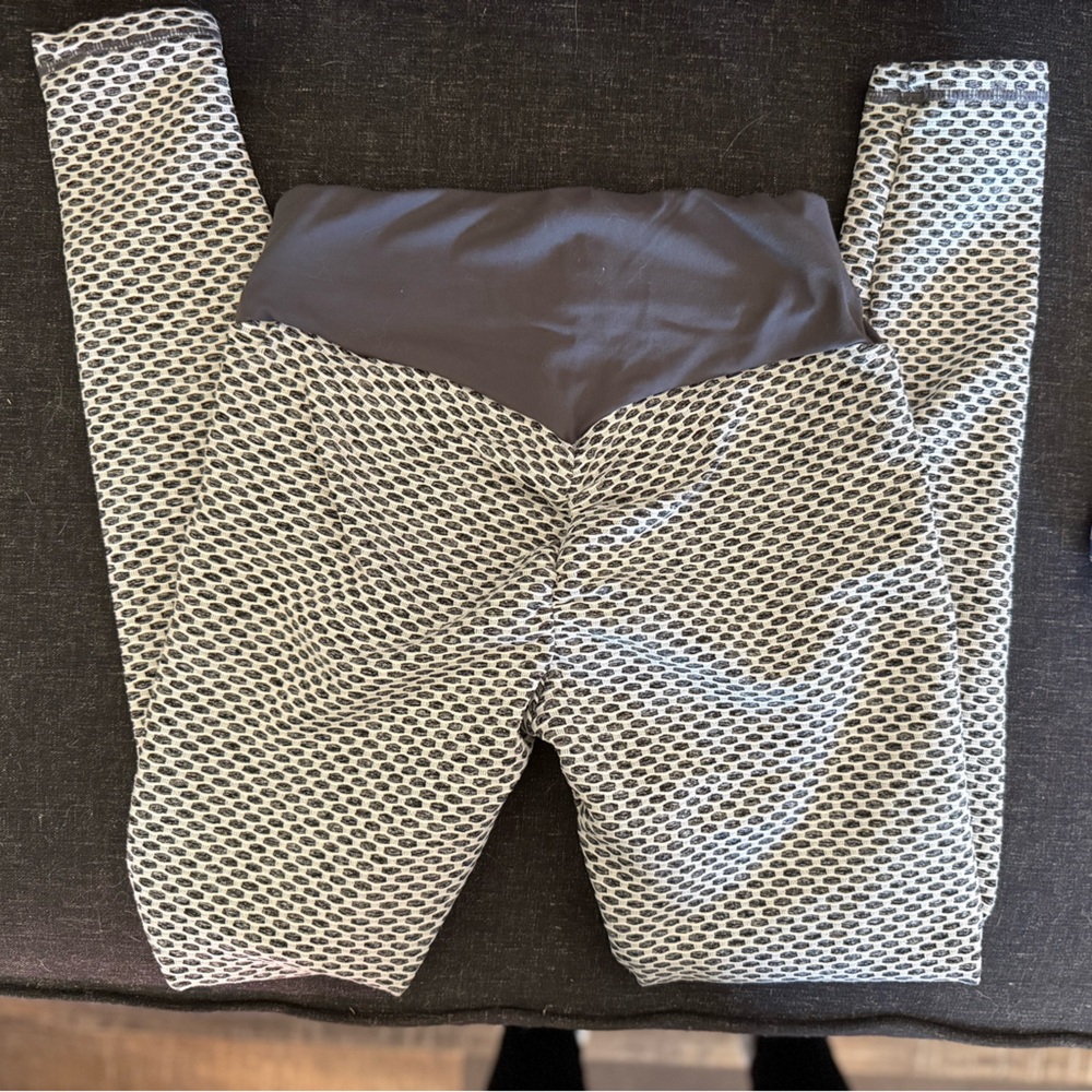 Gray Leggings with Color-Blocked Design